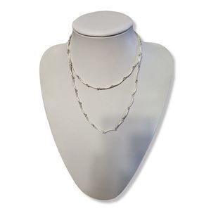 Textured Silver-Tone continuous Bow-Bars Links Necklace 36"